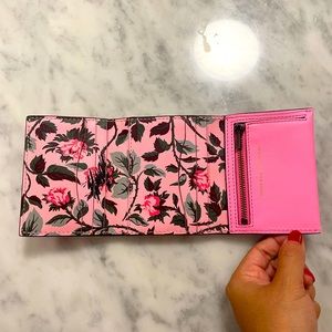 Pink COACH wallet - Trifold